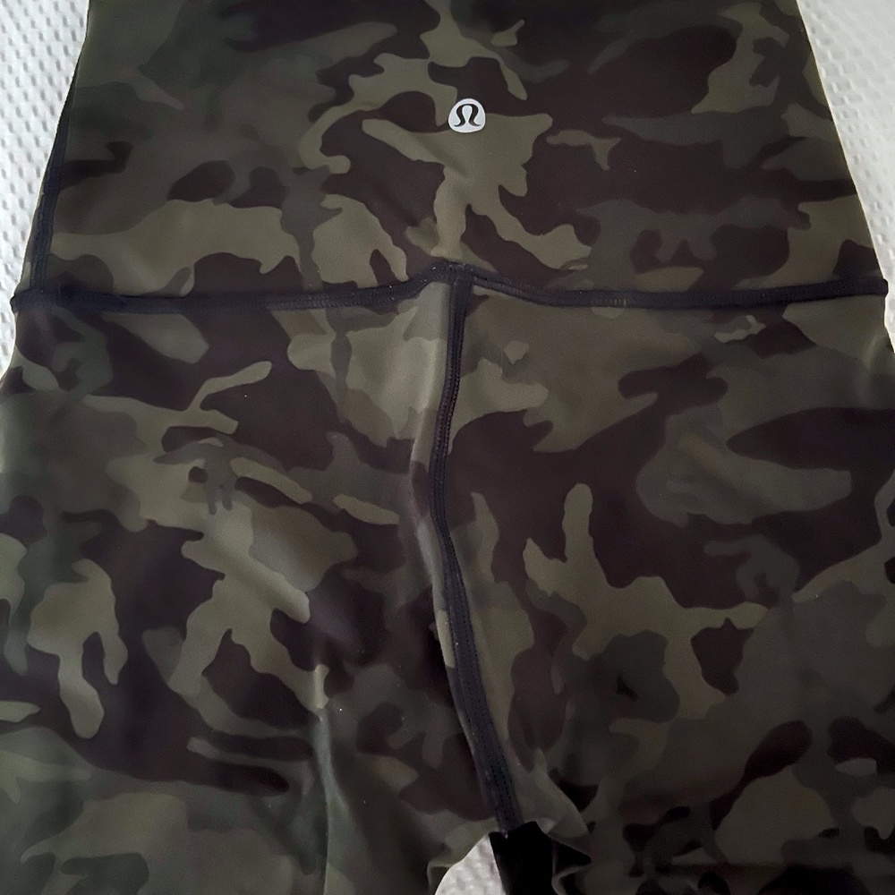 Lululemon Wonder Under 7/8 legging
